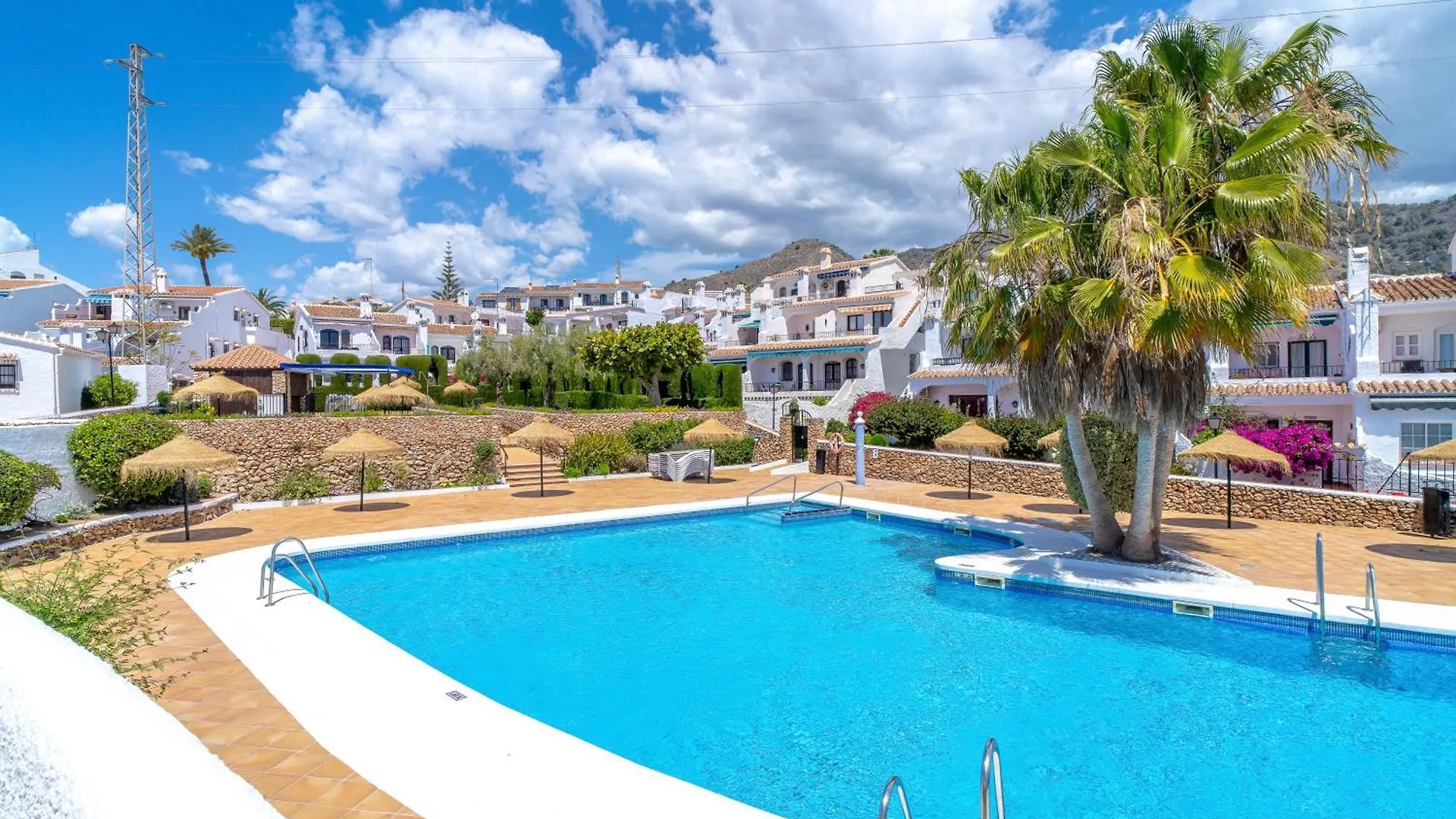 Los Naranjos 25A Private Pool Capistrano Village Nerja España