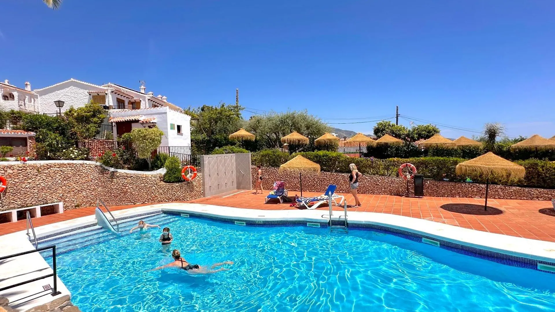 Los Naranjos 25A Private Pool Capistrano Village Nerja Apartment